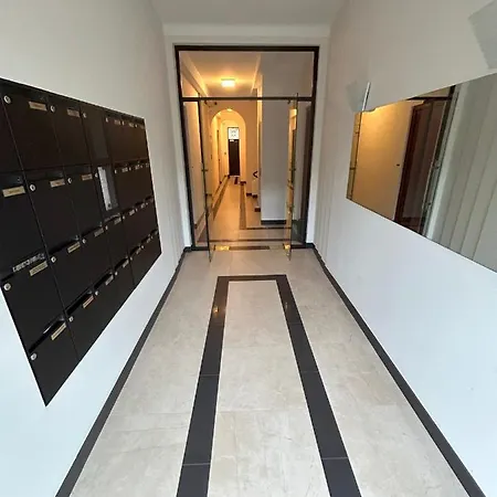 Le 29 Promenade Des - Golden Square