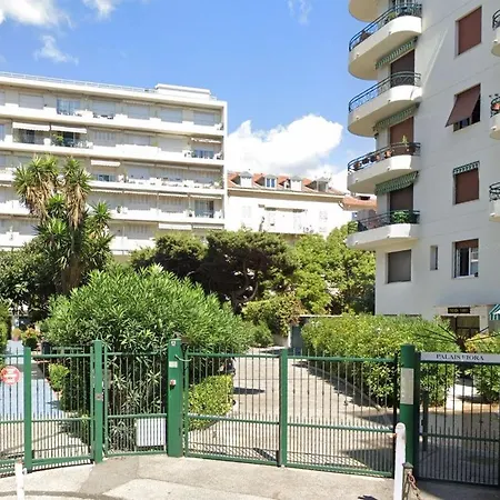 Le 29 Promenade Des - Golden Square
